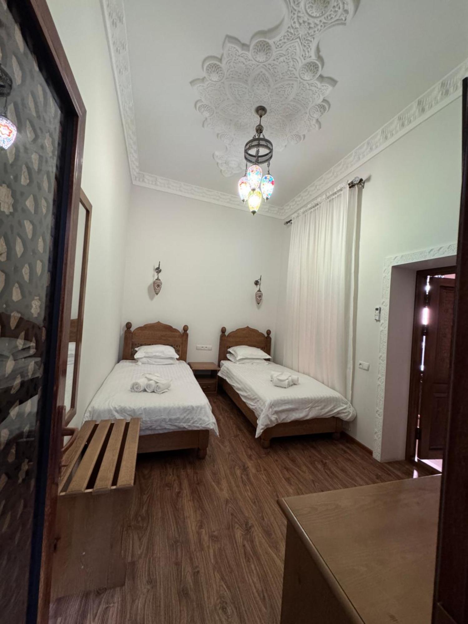 Guesthouse Muqaddam Buchara Buitenkant foto