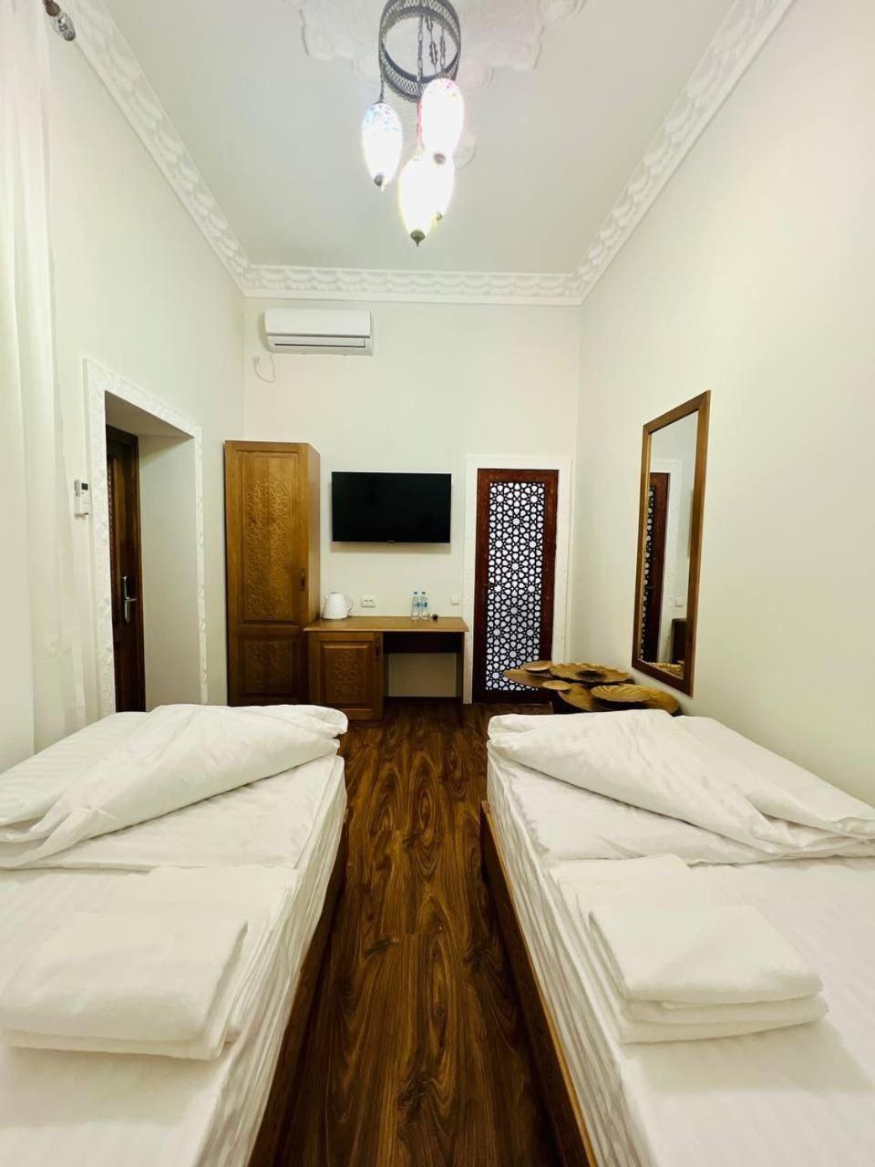 Guesthouse Muqaddam Buchara Buitenkant foto