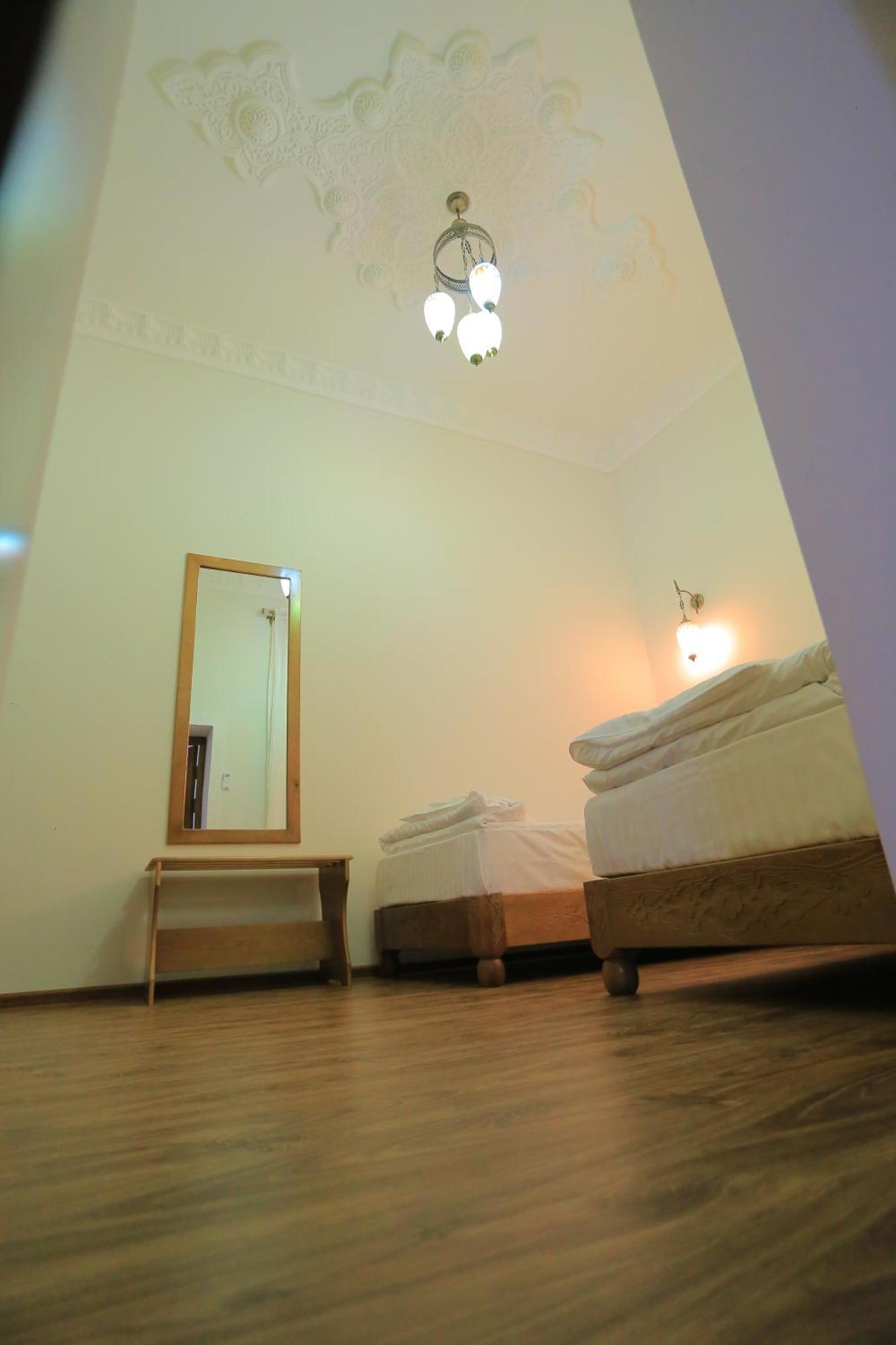 Guesthouse Muqaddam Buchara Buitenkant foto
